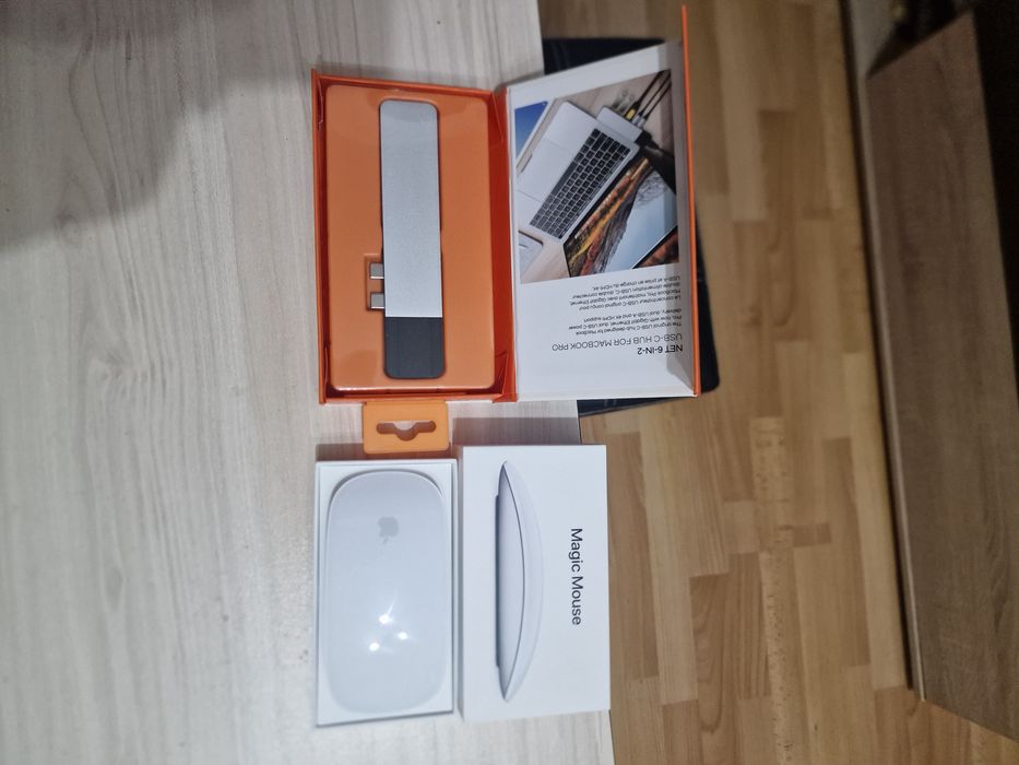 MacBook Air M1 Space Gray (8GB/256GB) – Като НОВ, 52 цикъла, 98% Батерия! Пълен комплект + Magic Mouse + HyperDrive ХъбЦена:539 € за всичко в комплект