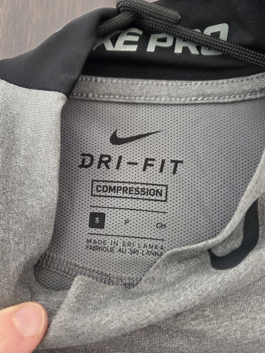 Мъжка компресираща блуза Nike