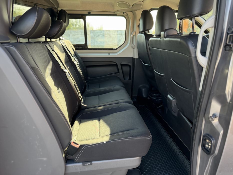 Renault Trafic 6 locuri