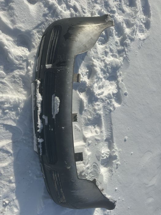 Бампер передний ауди 80 б4