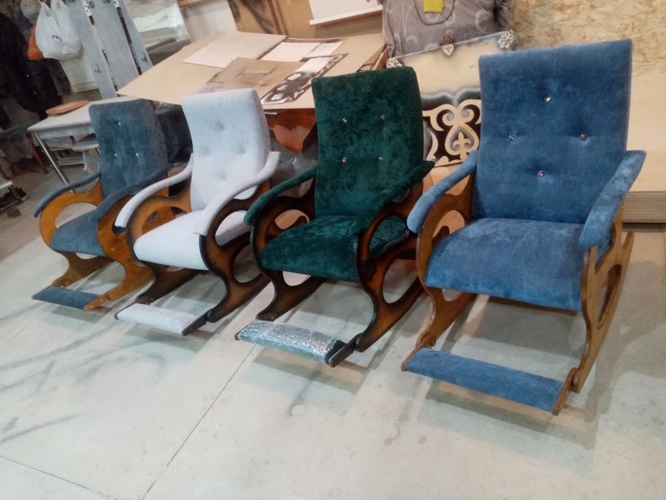 Продам новые кресло качалки!
