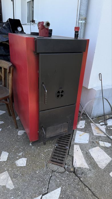 Centrala pe lemne Dunaterm KTherm SB 45 EC – 45 kW – 4.500 lei (negociabil)