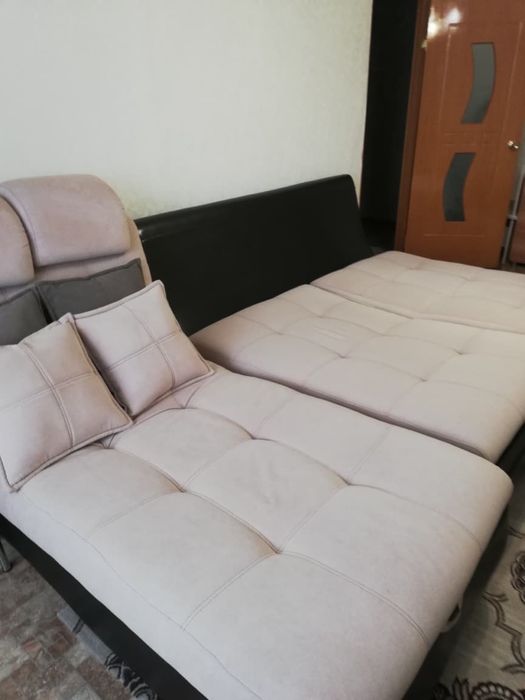 Мягкий мебель диван