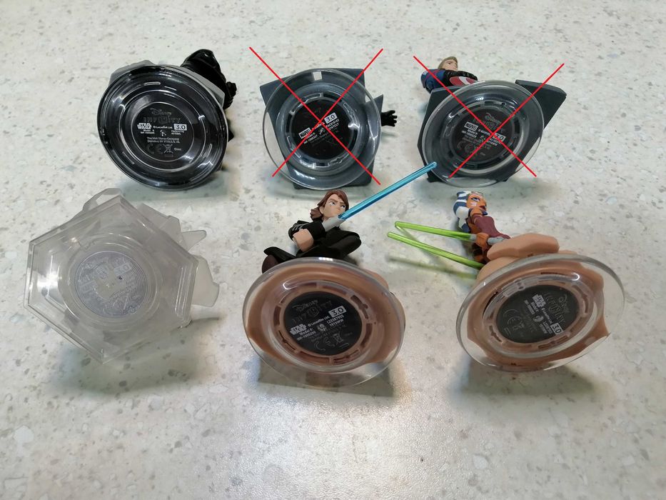 Lot 18 figurine, cristale si power discuri Disney Infinity 2.0 si 3.0