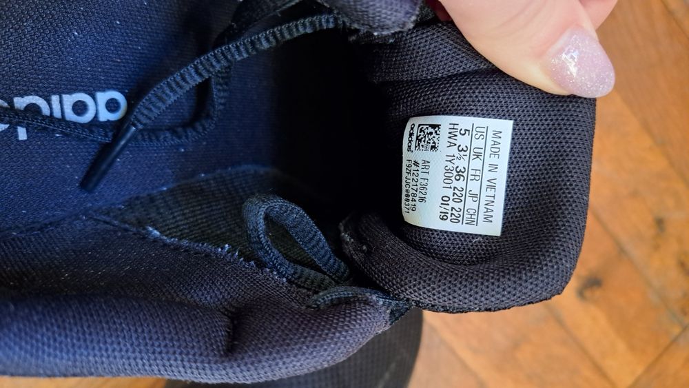 Маратонки Adidas