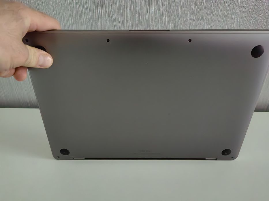 Продам Apple MacBook Pro 13''