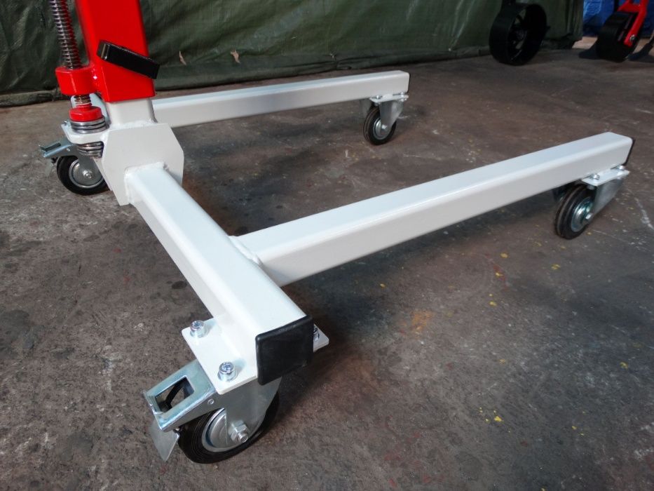 Стойка за двигатели и скоростни кутии. Професионална