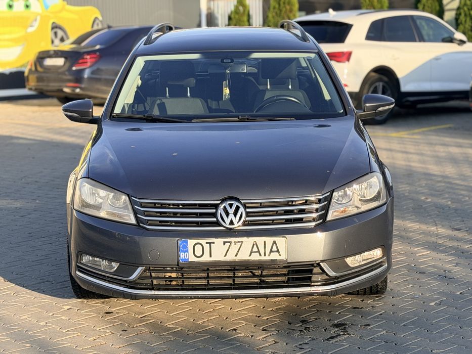 VOLKSWAGEN Passat