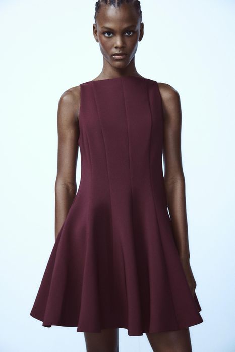 Платье Zara с этикеткой