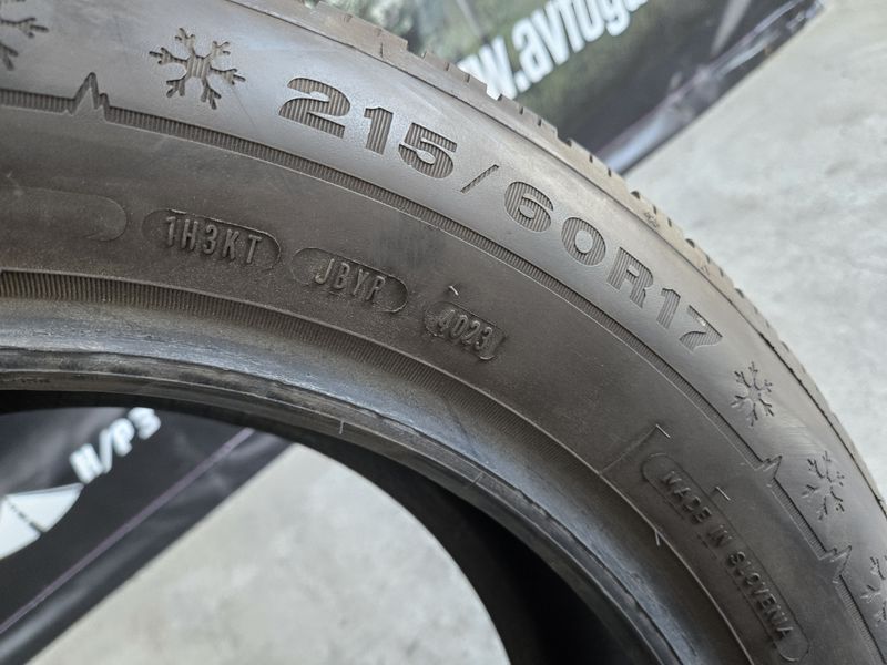 215/60/17 DUNLOP 2бр