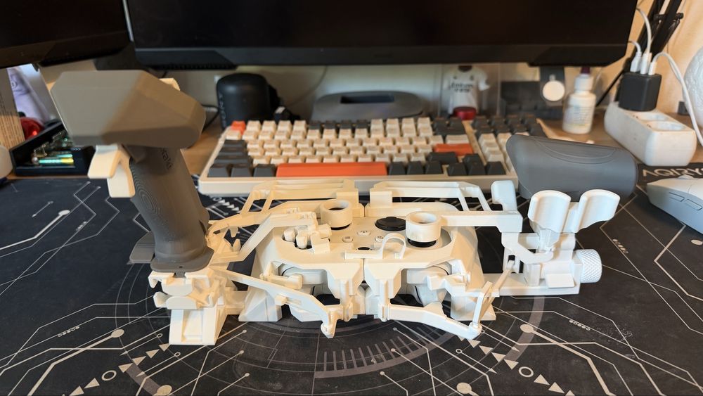 Adaptor HOTAS (Flight Stick) pentru Controller Xbox - Printat 3D