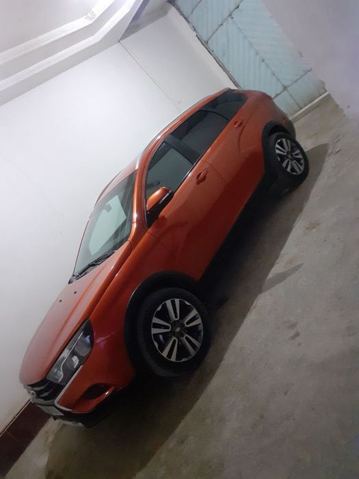 Lada vesta sv kross Kraska: toza yurgani :38000km 1.6 reno mator
