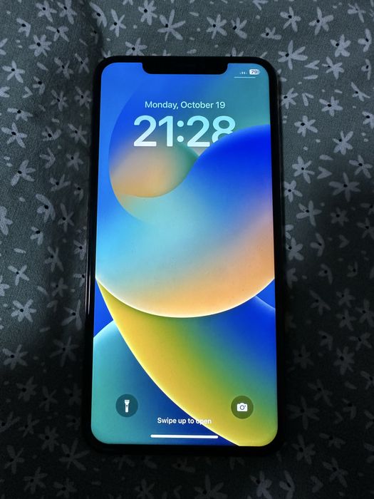 Iphone XS MAX 82% батерия.
