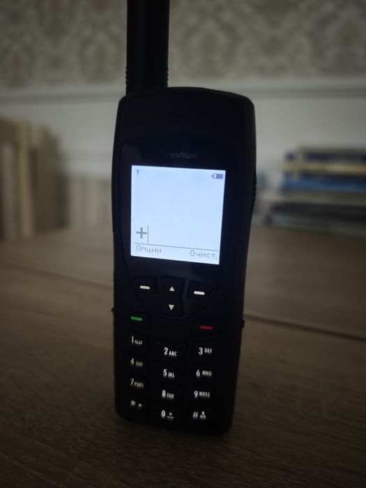 спутниковый телефон Iridium 9555