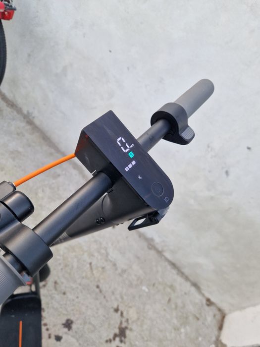 De vanzare sau schimb cu ceva mai puternic, trotineta electrica xiaomi 6 lite