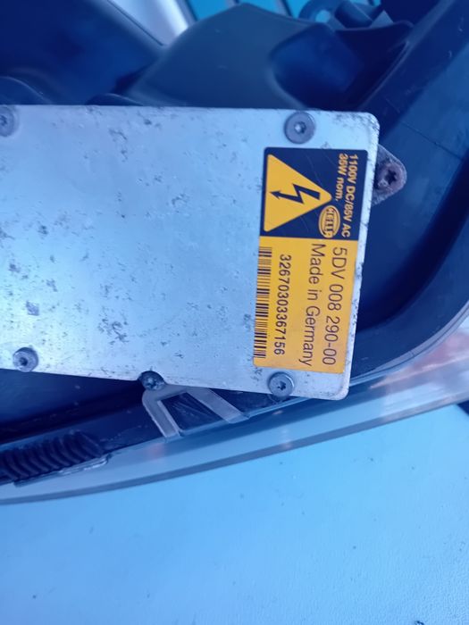 Vand faruri opel astra h ,xenon AFL