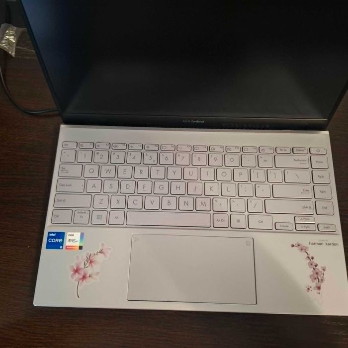 Vand laptop Asus stare perfecta