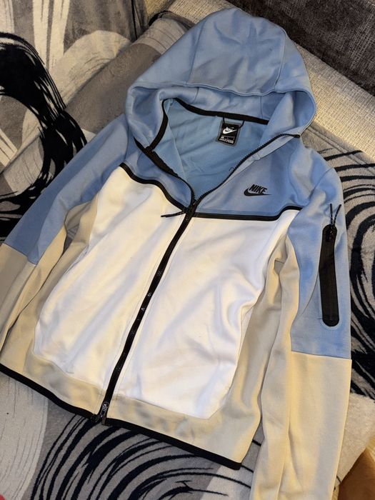 Nike tech Baby Blue