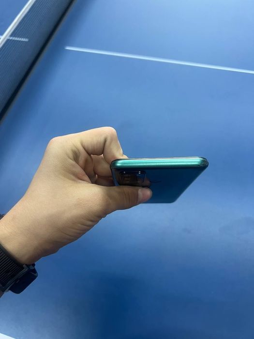 Realme 7i mobile phone