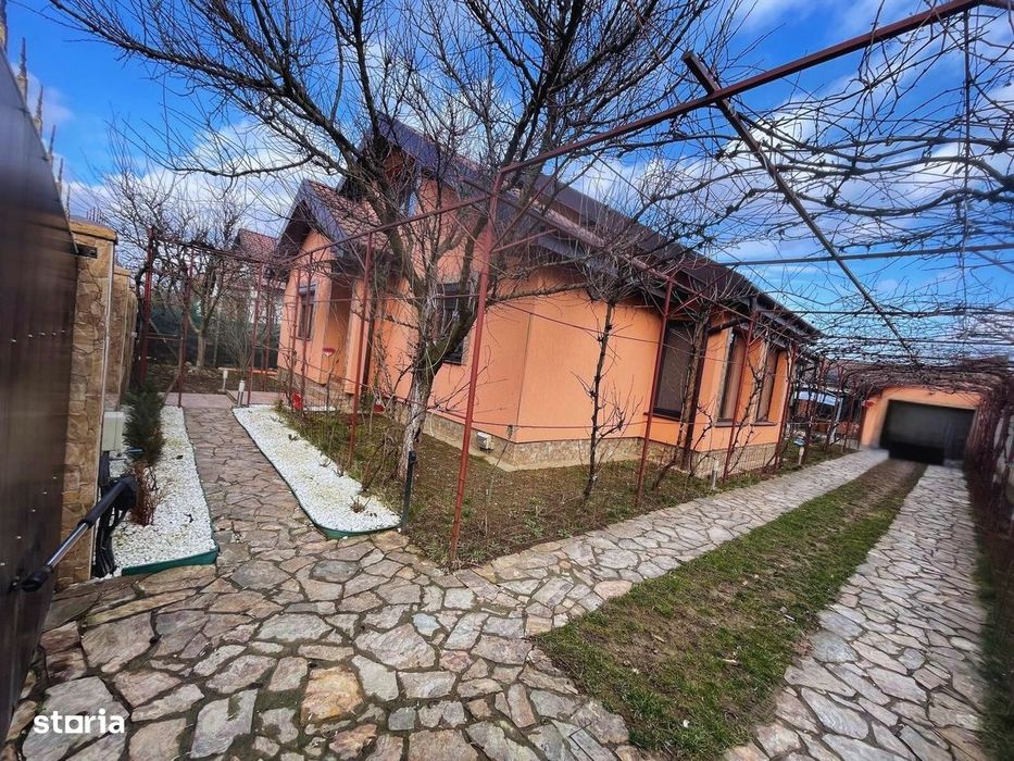 Casa Santandrei, zona linistita, gaz,curent,apa,teren 550 mp-208000Eur