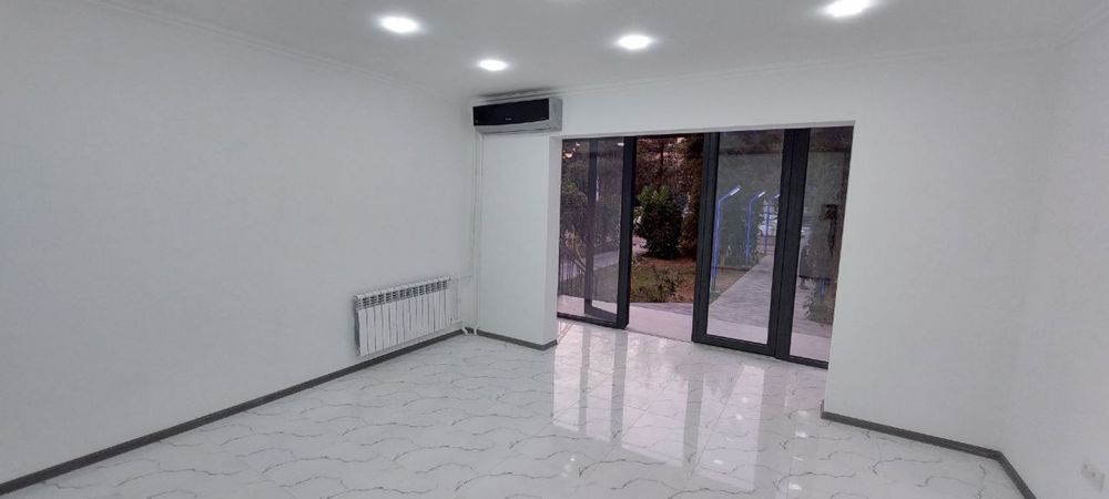 Офис салон магазин метро Ойбек 84 кв м