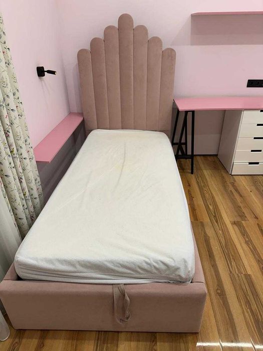 Две кровати 90x200 с матрасами и наматрасниками по одной цене