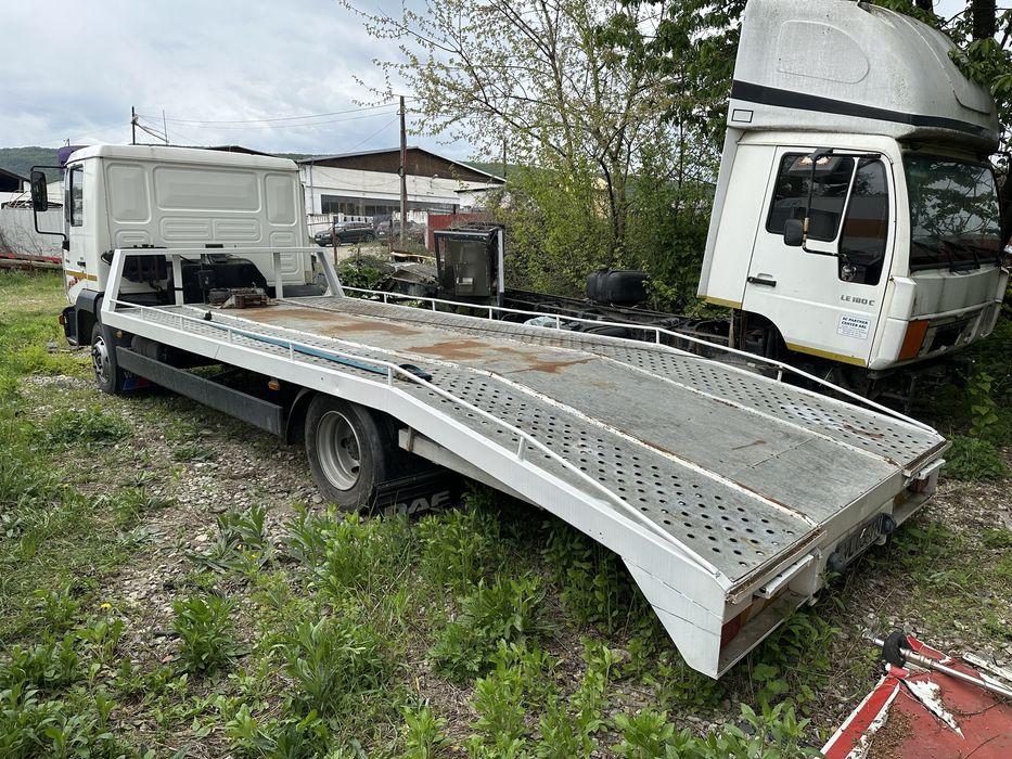 Servicii tractari platforma 6m cu capestan,program noaptea urgente