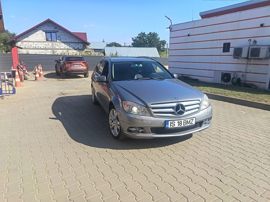 Vând Mercedes C Class w204