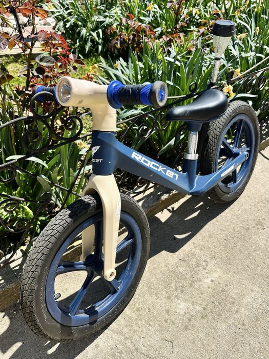 Bicicleta fara pedale, nefolosita-noua