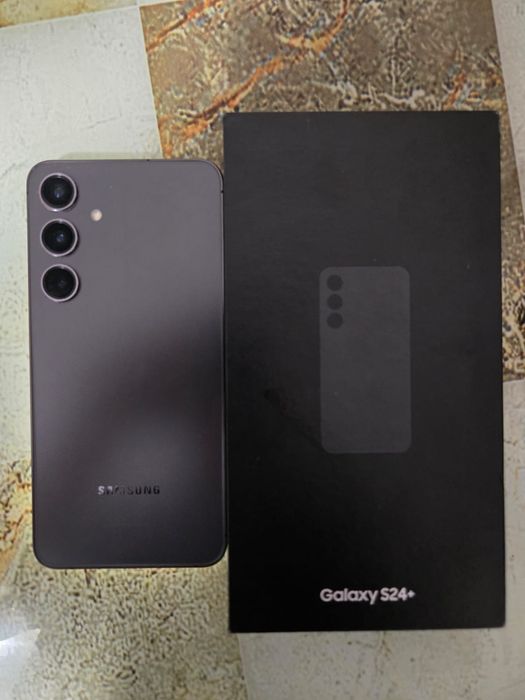 Schimb Samsung s24+