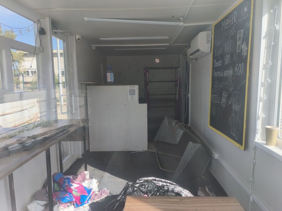 Продам павильон из контейнера 6м*2,5м