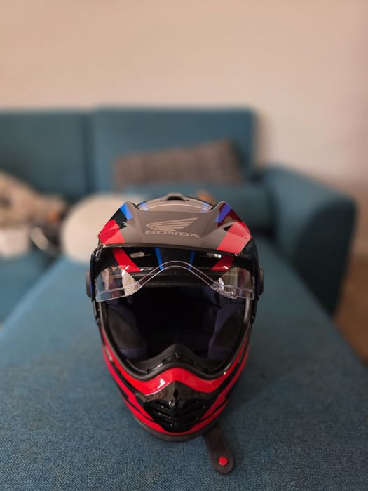 Vând casca Arai X5 Tour ediție Africa twin