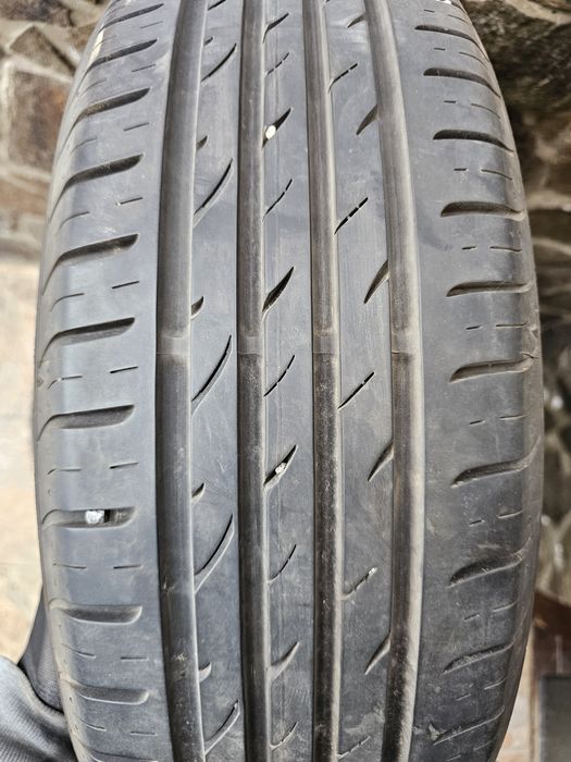 Amvelope Nexen  215/65 R16 Vara