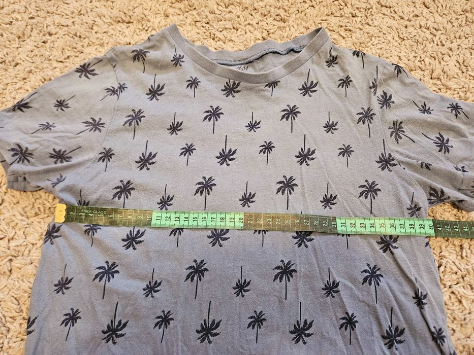 2 лота за момче. 146-152 номер, къси панталони, тениска