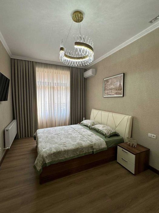 V4942 ПРОДАЕТСЯ 3/3/8  ЖК PARISIEN на: Мукумий мост