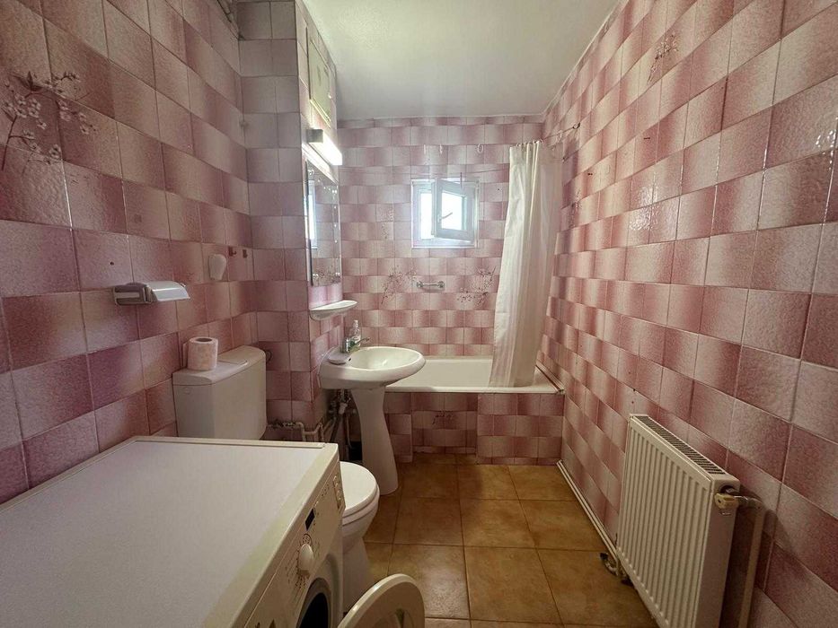 Inchiriem apartament 3 camere - 2 bai - Mihai viteazu