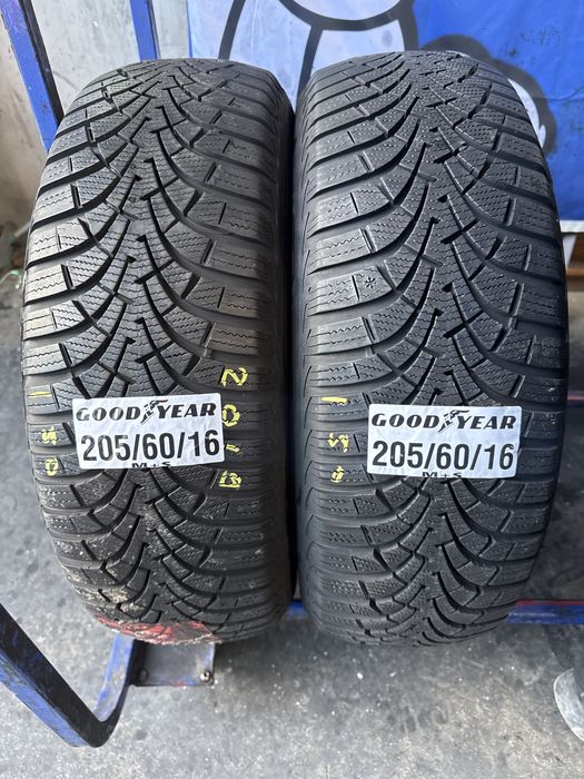 205/60/16 Good Year M+S