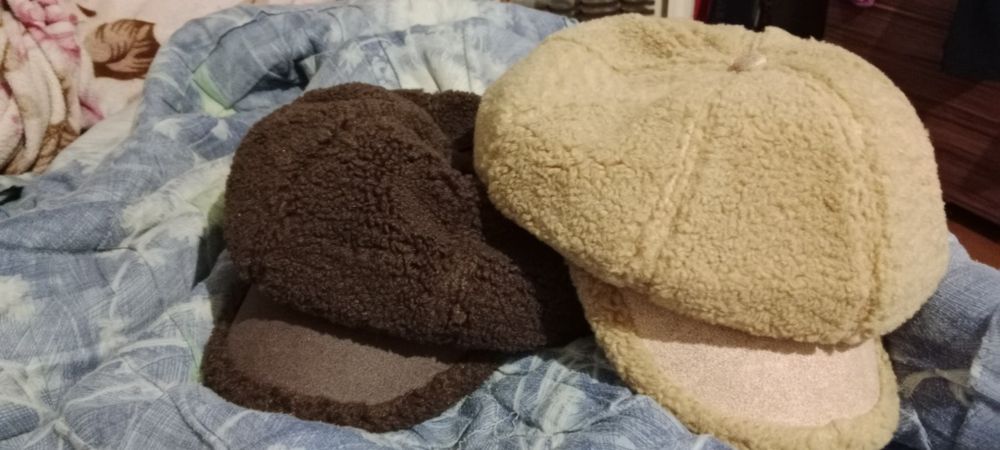 Продаю головные уборы