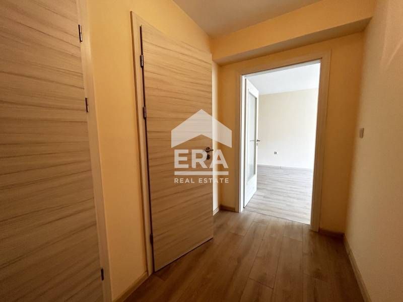 Продава се Двустаен апартамент в Варна, Аспарухово - 104 кв.м за 900 €/кв.м - Снимка #4