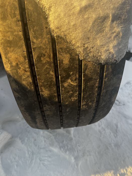 Продам рулевую резину 315/60 22.5