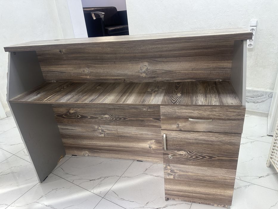 Продам Ресепшен подходит для салона или магазин