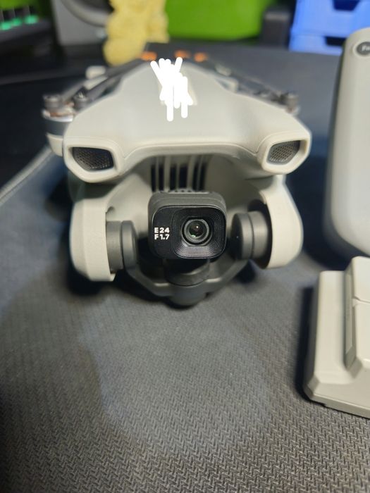 Drona Dji Mini 3