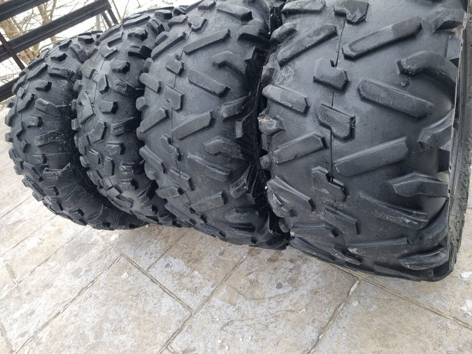 Vând cauciucuri atv