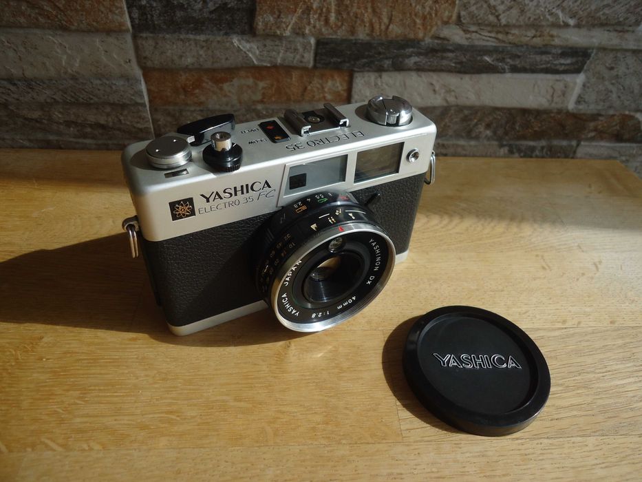 Lot aparate foto 35mm Minolta, Olympus, Pentax, Ricoh, Yashica Zenit