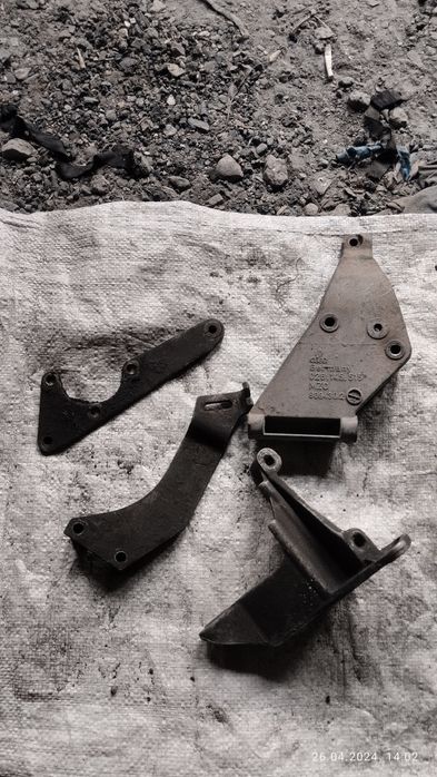 крепление Гура на пасат б3 продам