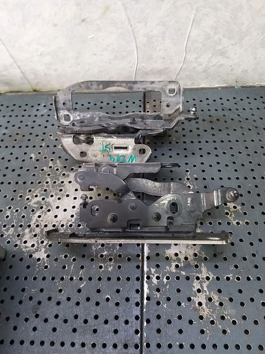Set balamale capota stanga dreapta mercedes c class w204 a2048800828 a2048800728