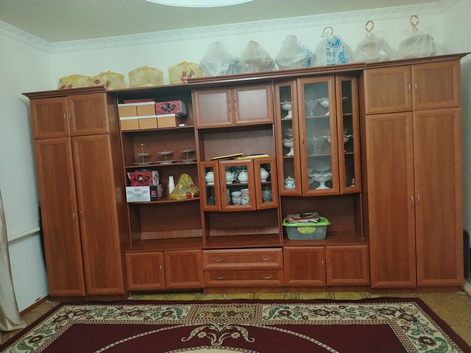 Стенка в гостиную