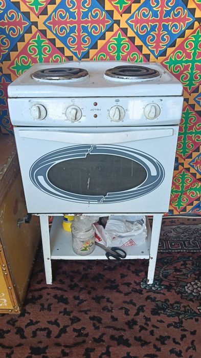 Продам эл плиту за 5тыс