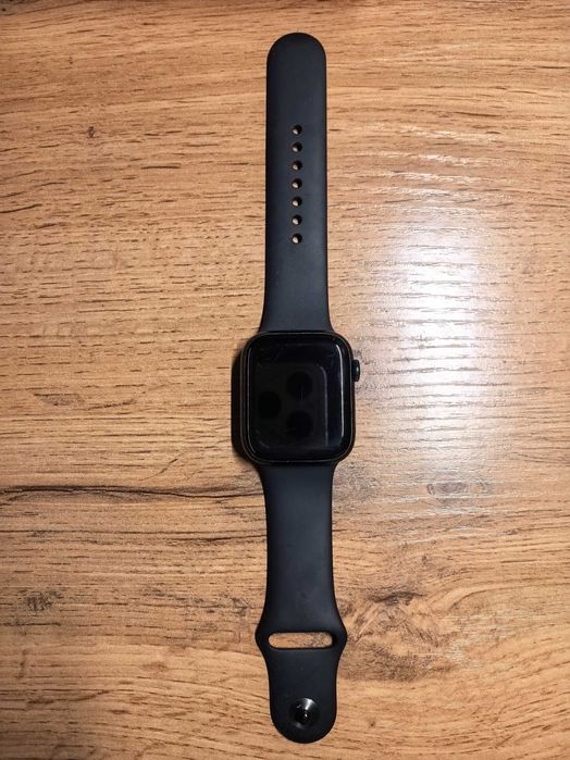 Apple Watch 8 series 45mm