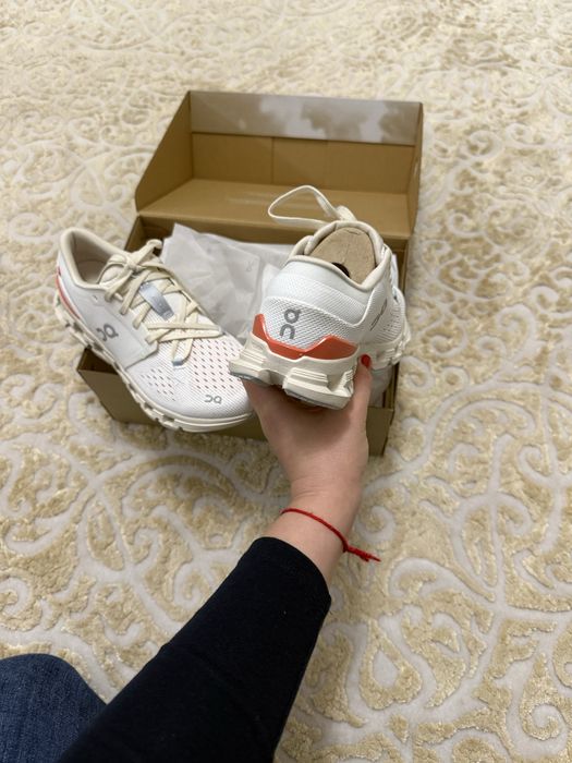 Кроссовки On Running